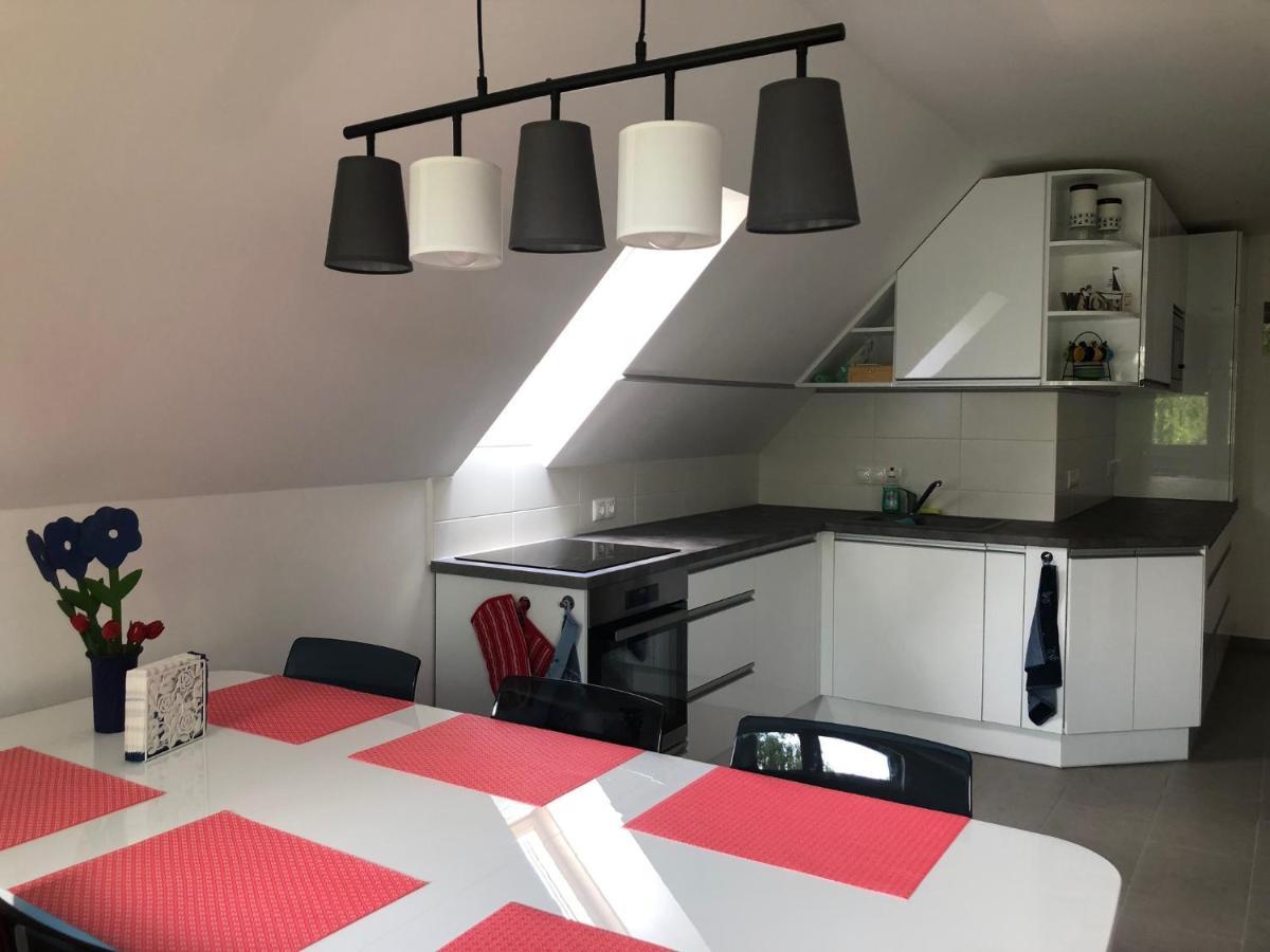 Dominik Apartmanhaz Velence Exterior foto
